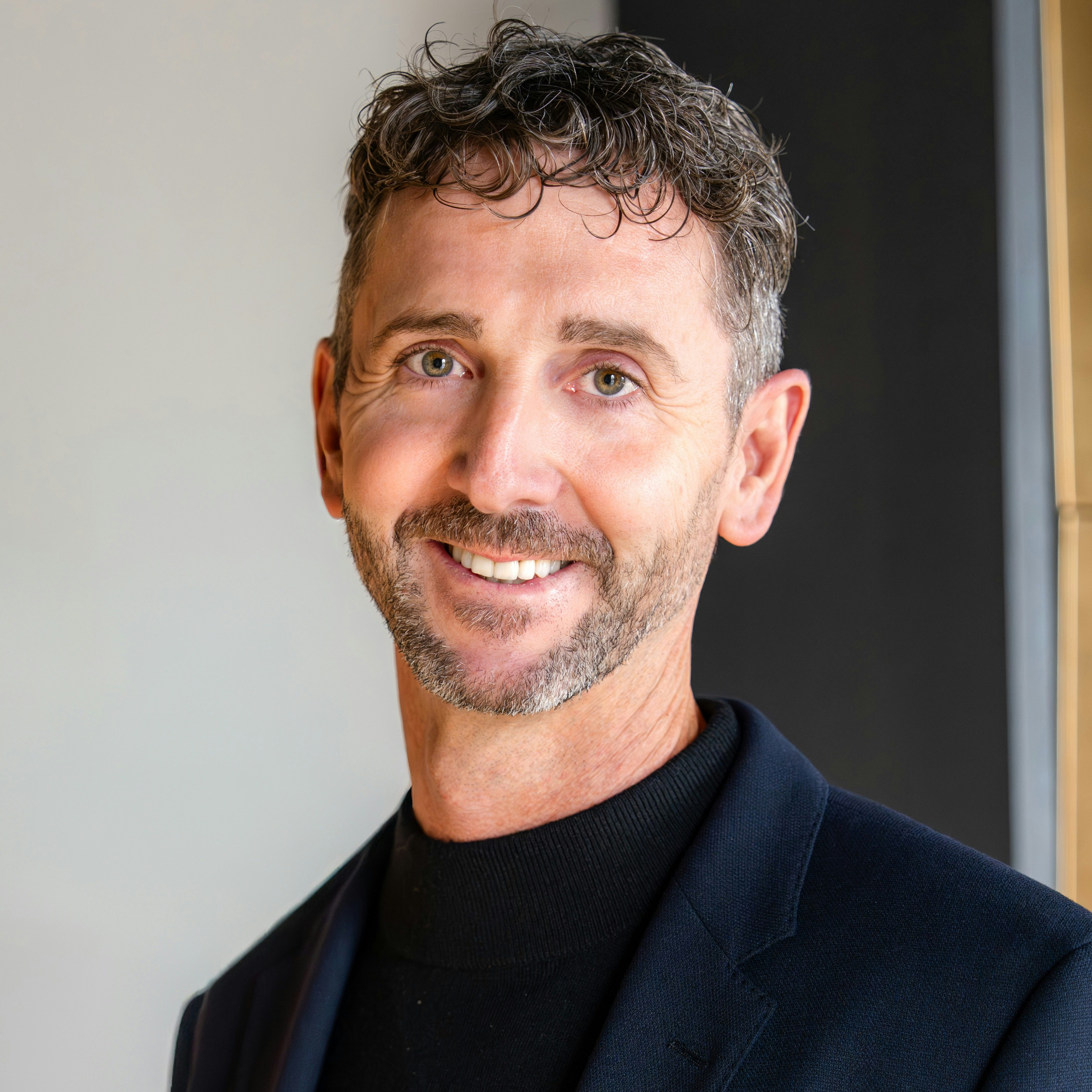 Portrait Markus Heigl, Geschäftsführer Josef Rädlinger Fertigteile GmbH, Bereichsleiter Infrastruktur Regional / Hochbau, Josef Rädlinger Bauunternehmen GmbH