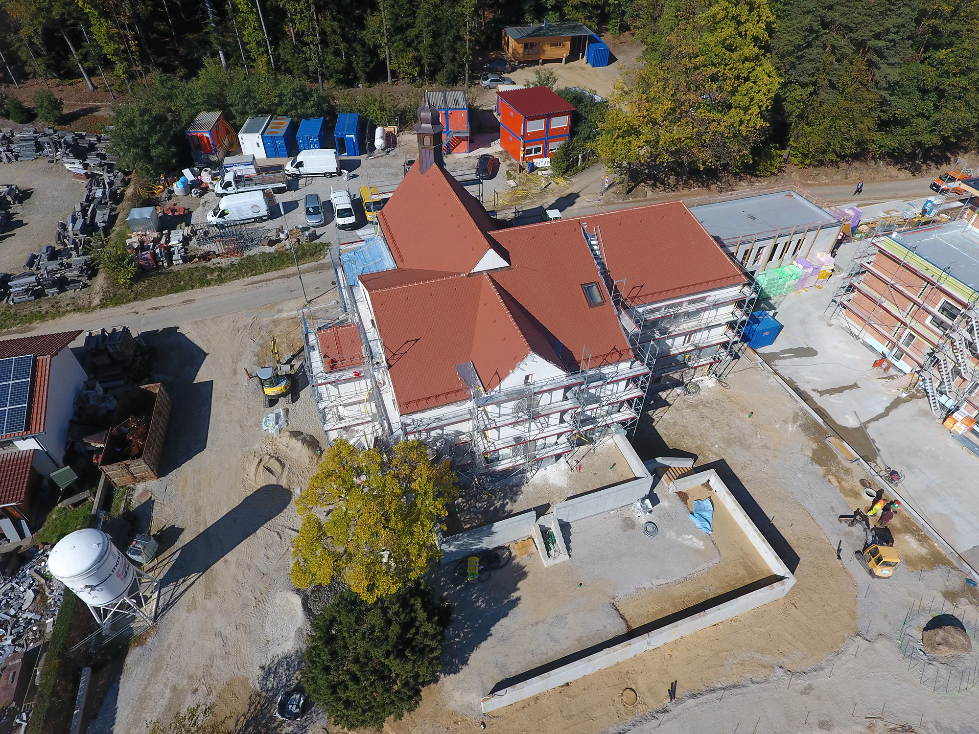Sanierung eines Klosters, Drohnenaufnahme