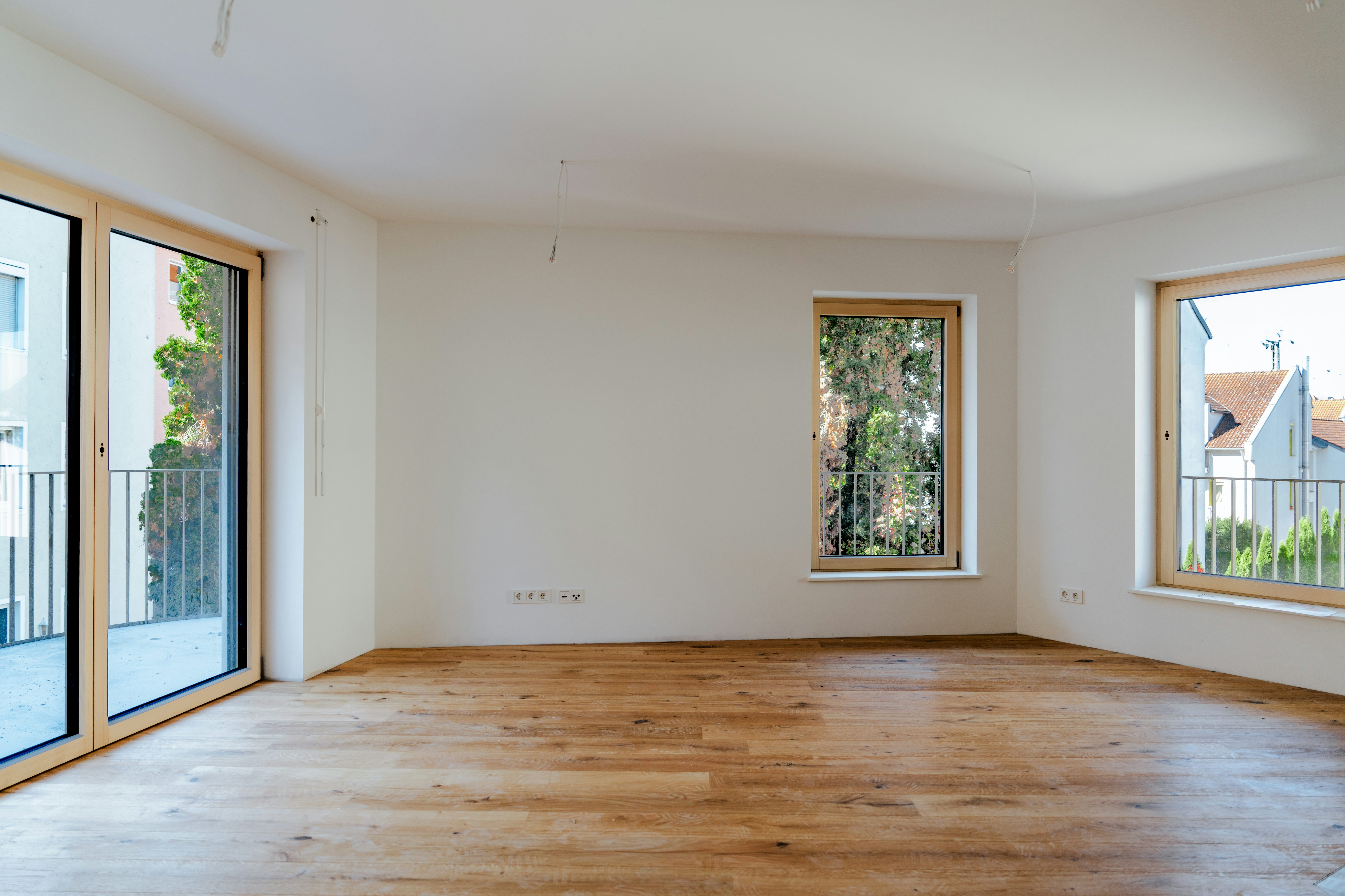 Wohnanlage Sternhof Regensburg: Innenausbau Wohnung mit Holzboden