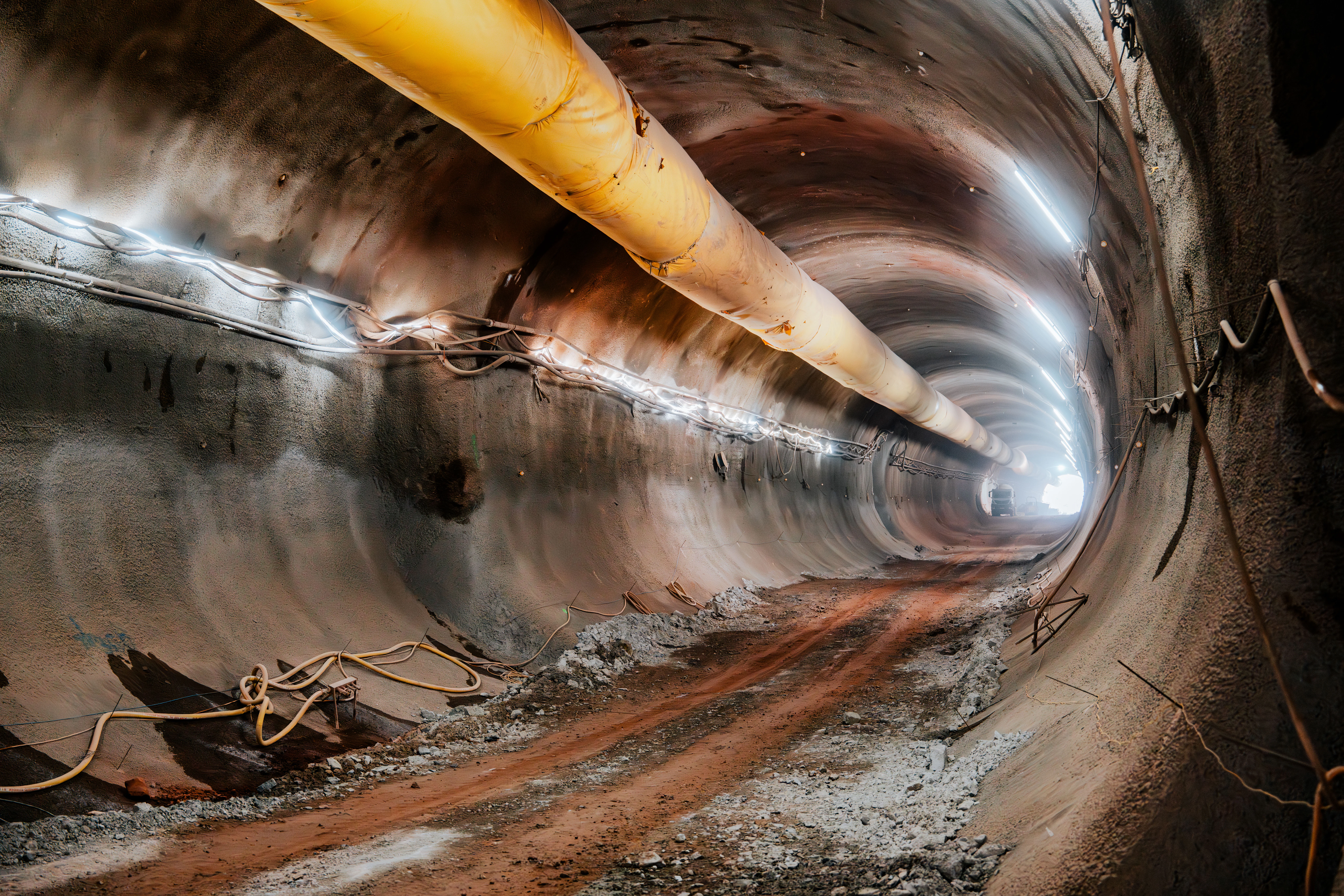Tunnelaufnahme innen vom Neubau des Tunnel Holstein der A 44
