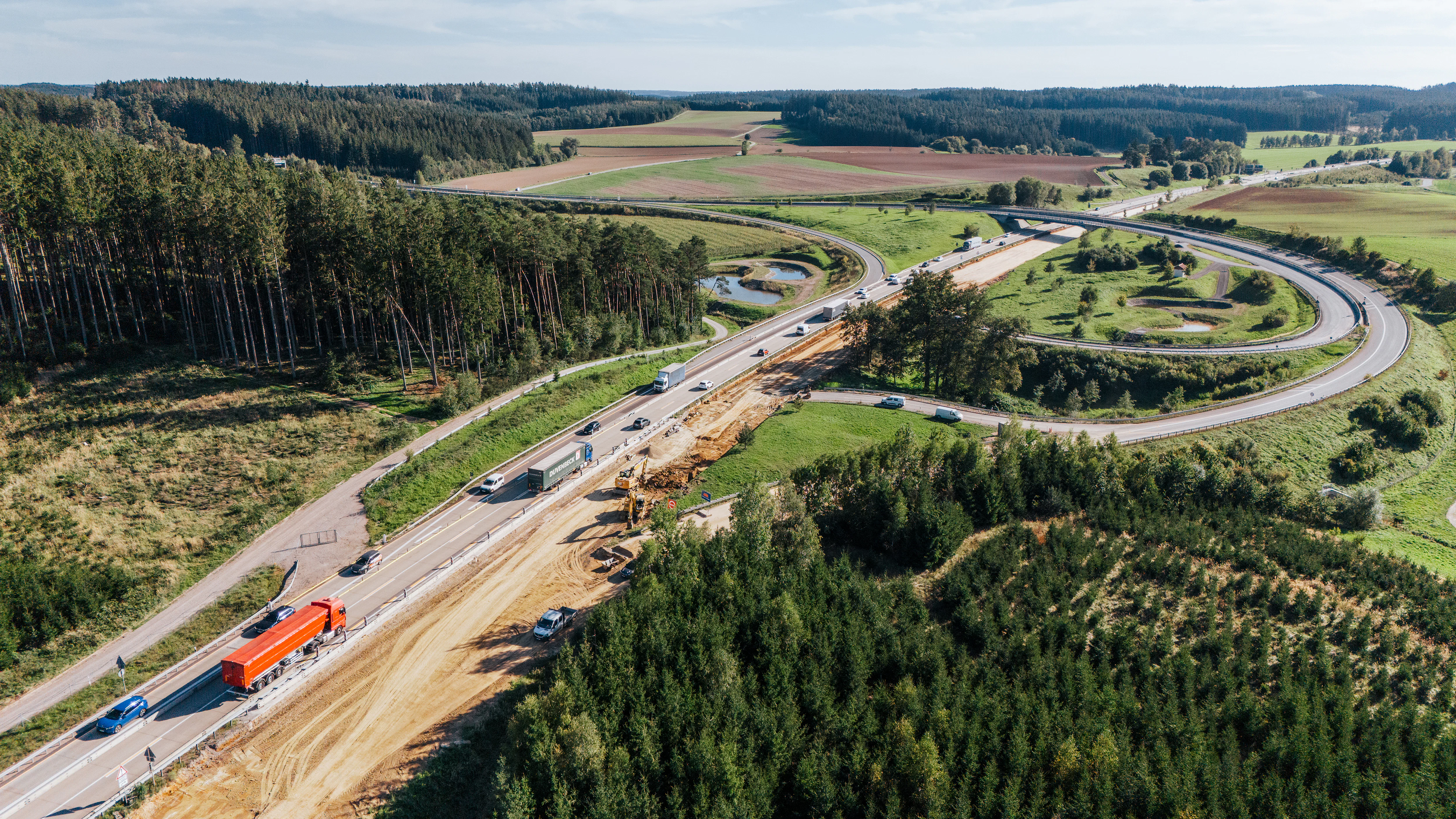 Fahrbahnerneuerung auf der A93 Regensburg-Saalhaupt: Baustelle von oben